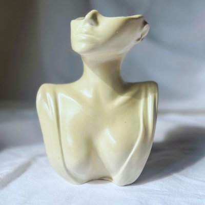 Фигура гипсовая "Грация" белая 16,5 см